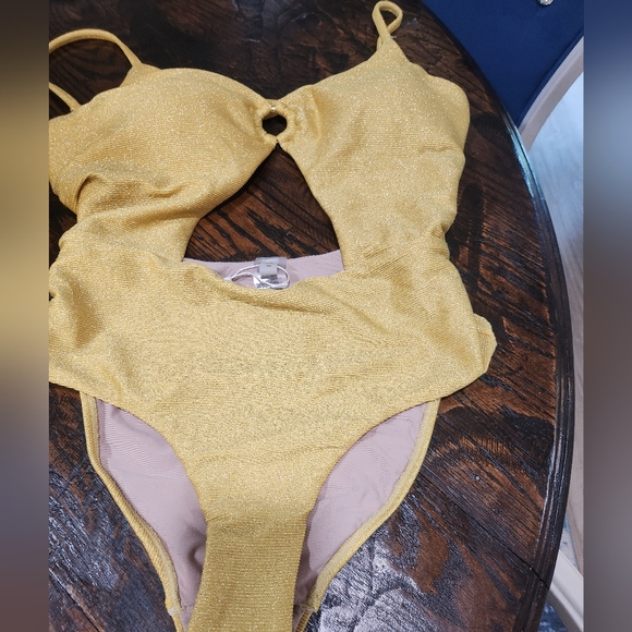 PQ Swim Gold Coast Maisie Ring One Piece Swimsuit Size M - Picture 6 of 11